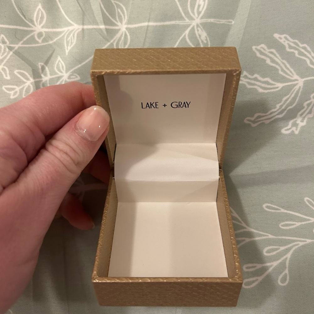 Jewelry Box - Picture 2 of 3